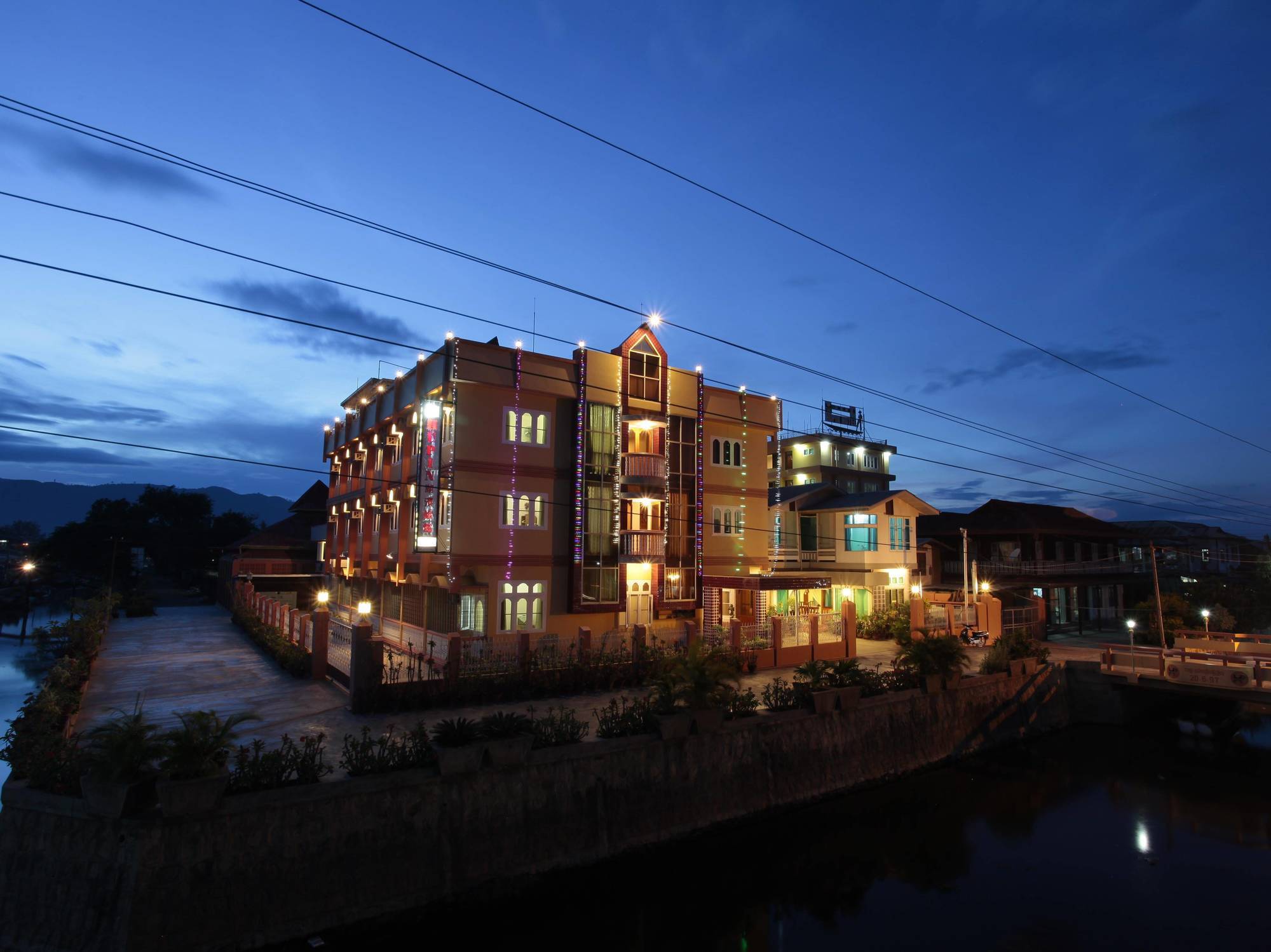 Hupin Hotel Nyaung Shwe Εξωτερικό φωτογραφία